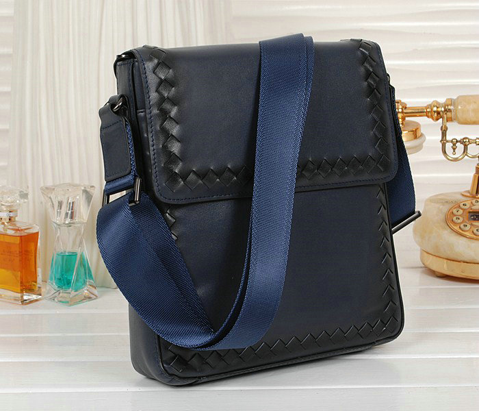 Bottega Veneta cross body messenger 86013 royalblue